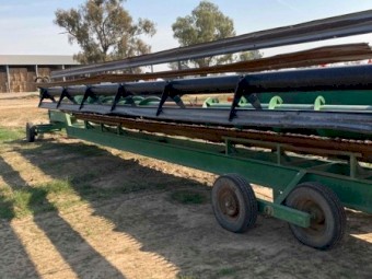 John Deere 930 Rigid Front