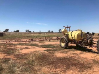 Hardie 2000 Litre Boom Sprayer