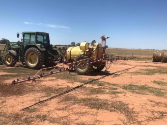 Hardie 2000 Litre Boom Sprayer