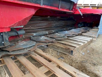 Massey Ferguson Razor Bar Mower Front