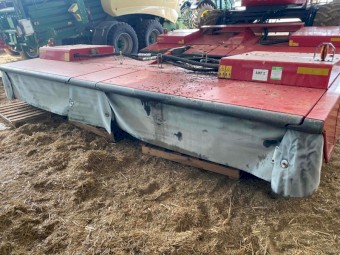 Massey Ferguson Razor Bar Mower Front