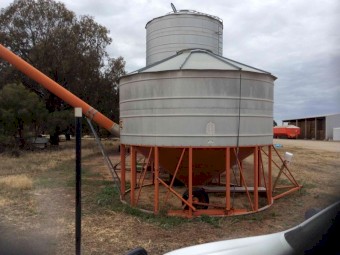 Sherwell Field Bin with Auger