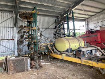 33ft Simplicity Allrounder Air Seeder