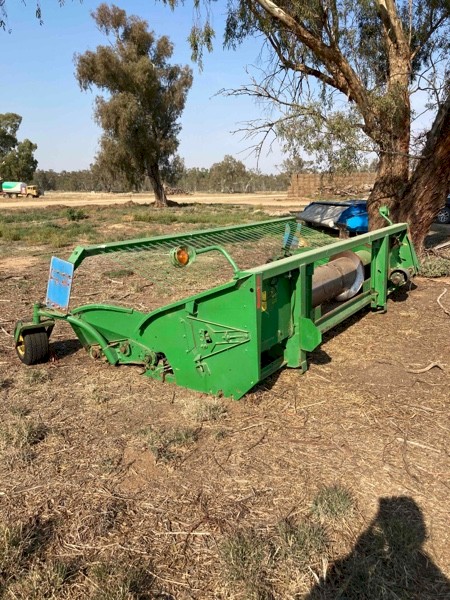 John Deere 914 Pick Up Front