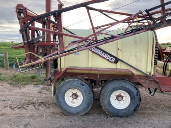 Hardi Commander 4200 Boom Spray
