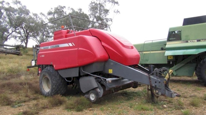 2009 Massey Ferguson 2190 Large Square Baler