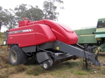 2009 Massey Ferguson 2190 Large Square Baler