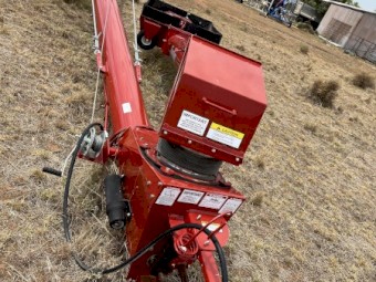 Farm King 1070 Auger