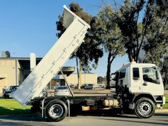 ISUZU FVD950 3 WAY TIPPER! ROADWORTHY! $20K SPENT!