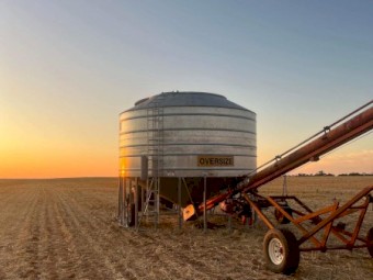 Eglinton 41 ton Field Bin