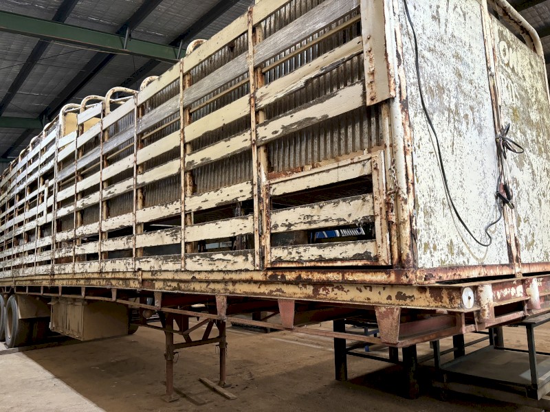 2 and a half deck Stock crate 