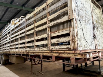 2 and a half deck Stock crate 