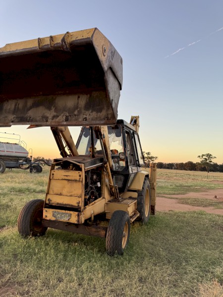 Caterpillar Backhoe