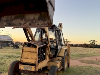 Caterpillar Backhoe