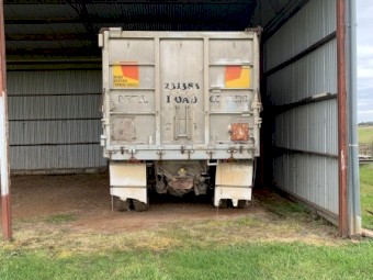 Kenworth Tipper Truck