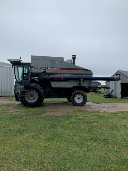 Gleaner R70 Header