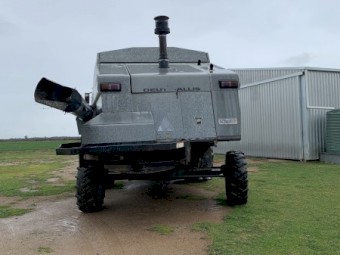 Gleaner R70 Header