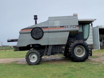 Gleaner R70 Header
