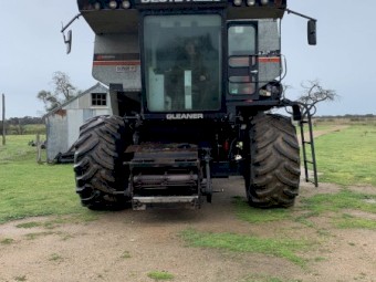 Gleaner R70 Header