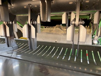 2023 John Deere S780 Header with Front and Trailer