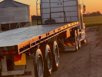 40ft Barker Flat Top Trailer
