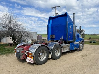 Kenworth T404 Prime Mover
