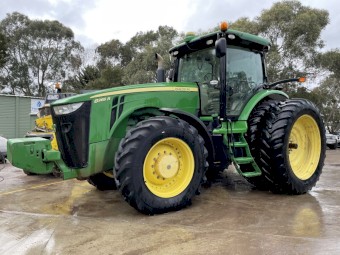 2016 John Deere 8285R Tractor