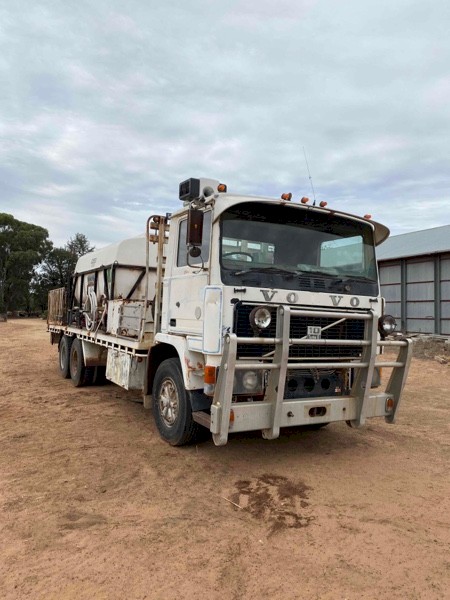 1981 Volvo F10 Spray Truck