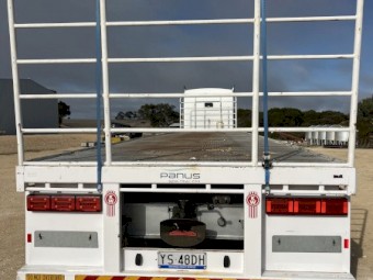 2014 flat top trailer