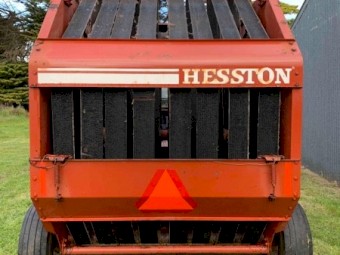 Hesston 5580 Round Baler