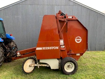 Hesston 5580 Round Baler