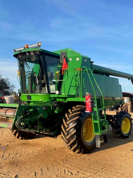 John Deere 9600 4wd Header