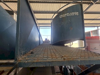 Peak plunge sheep dip 