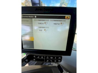 2022 John Deere S780 D65 Macdon