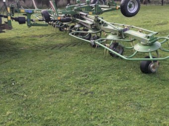 2021 Krone KWT882/8 Tedder 