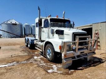 1988 Volvo N12 Prime Mover