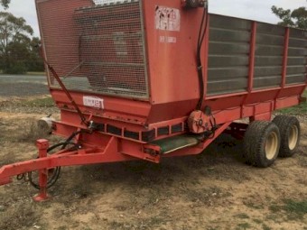 CUB 130 Forage Feedout wagon