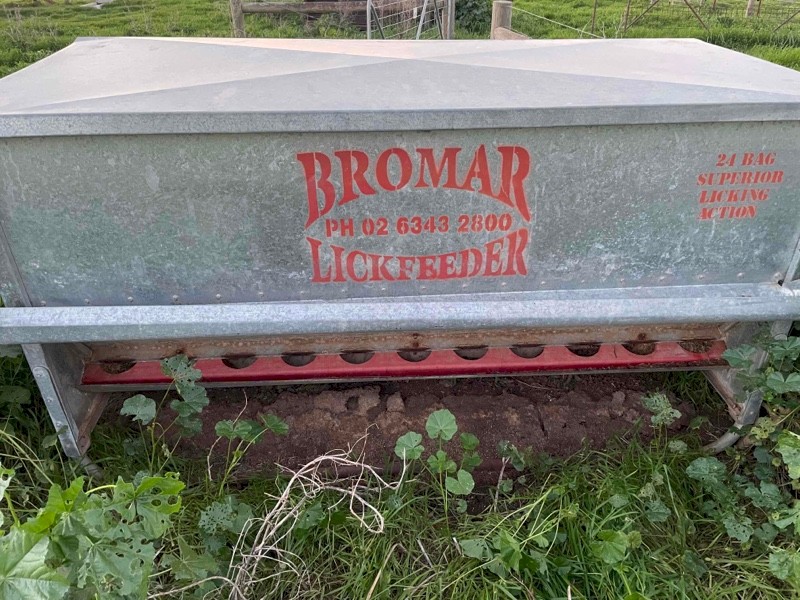 2x Bromar 24 bag lick feeder