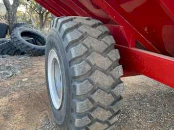 Grain King 18 tonne Chaser Bin