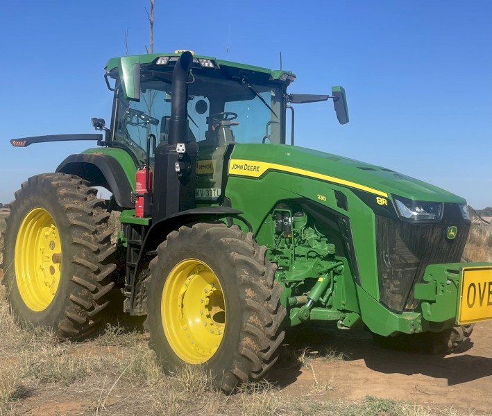 2021 John Deere 8R 230 Tractor