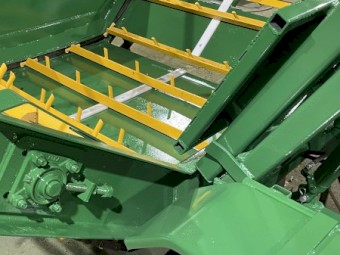 Elsworth Twin Round Bale Feeder