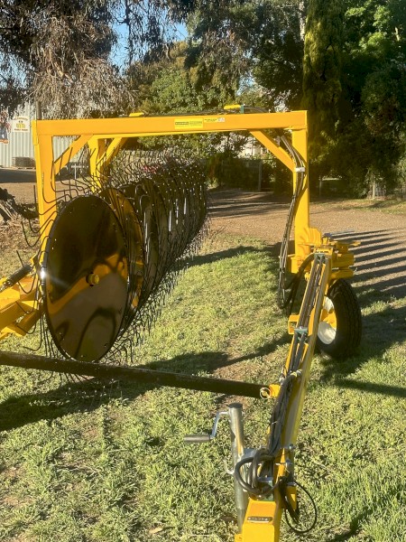 Elsworth In-Line Hay Rake New