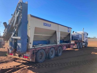 2007 Vawdrey 44ft Dropdeck with Heaslip Grouper