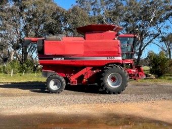 1999 Case IH 2388 Header with 1042 30ft Draper Front with Cross Auger
