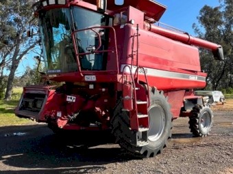 1999 Case IH 2388 Header with 1042 30ft Draper Front with Cross Auger
