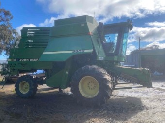 John Deere 9600 Header with Front