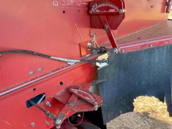 2000 Case 2388 Header with 36ft Honeybee Draper