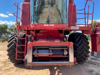 2000 Case 2388 Header with 36ft Honeybee Draper