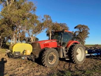 Case IH Magnum MX 275 Tractor