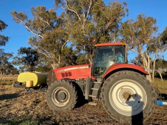 Case IH Magnum MX 275 Tractor